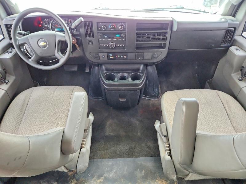 Photo 8 from auction – 2018 CHEVROLET EXPRESS G3500 with VIN 1GAZGPFG5J1329944