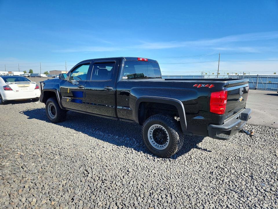 Photo 2 from auction – 2018 CHEVROLET SILVERADO with VIN 1GCUKNEC2JF102507