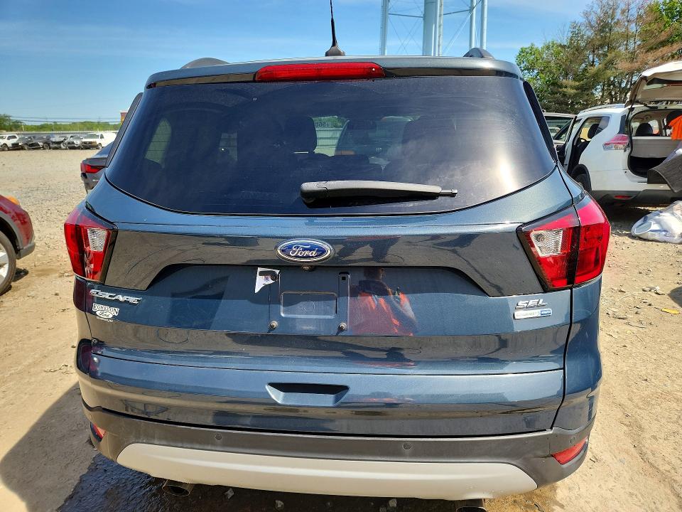 Photo 6 from auction – 2019 FORD ESCAPE with VIN 1FMCU9HD6KUA01139