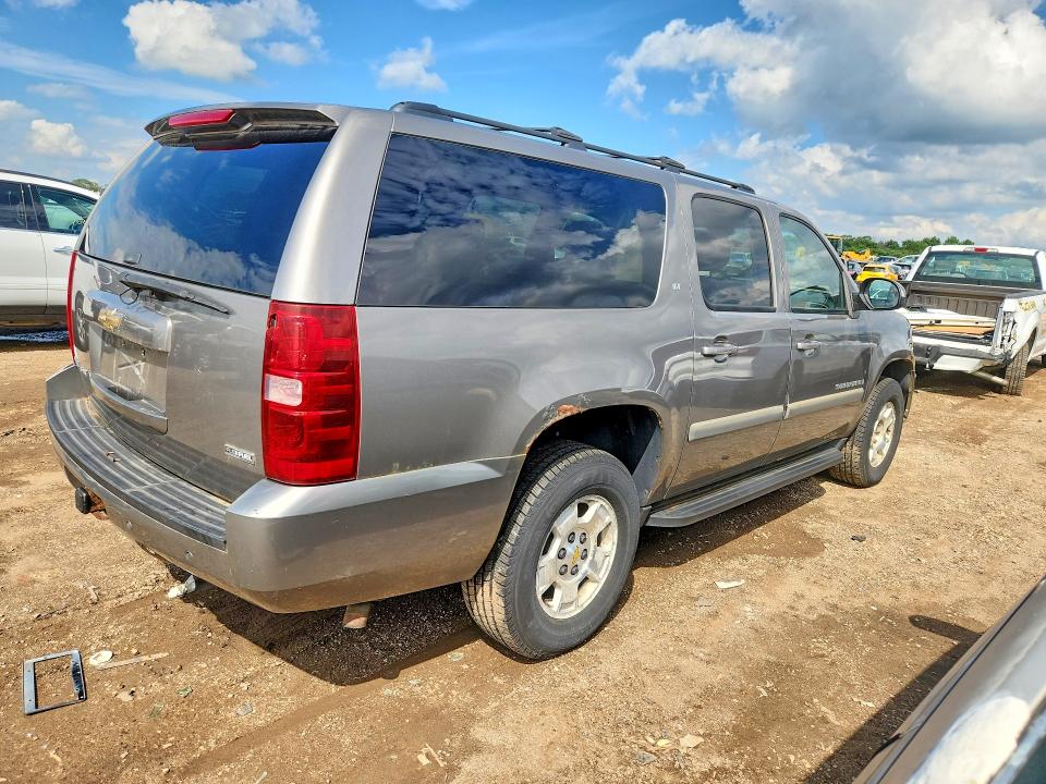 Photo 3 from auction – 2008 CHEVROLET SUBURBAN with VIN 1GNFK16368J224723