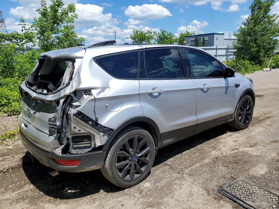 Photo 3 from auction – 2017 FORD ESCAPE with VIN 1FMCU0GD8HUB54997