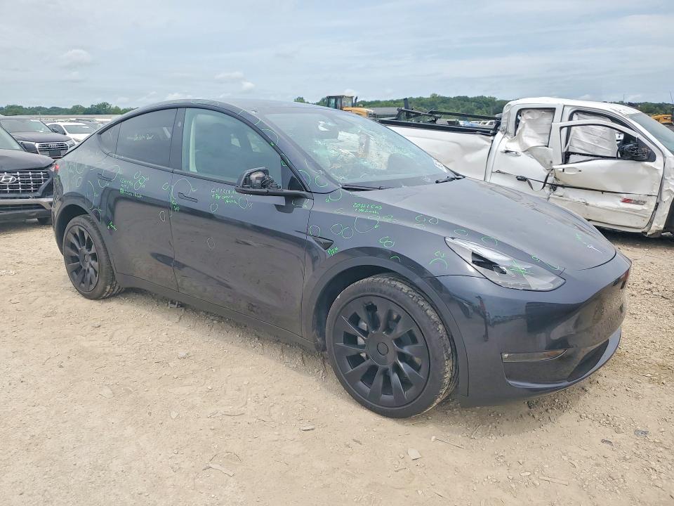 Photo 4 from auction – 2024 TESLA MODEL Y with VIN 7SAYGDEE0RF024973