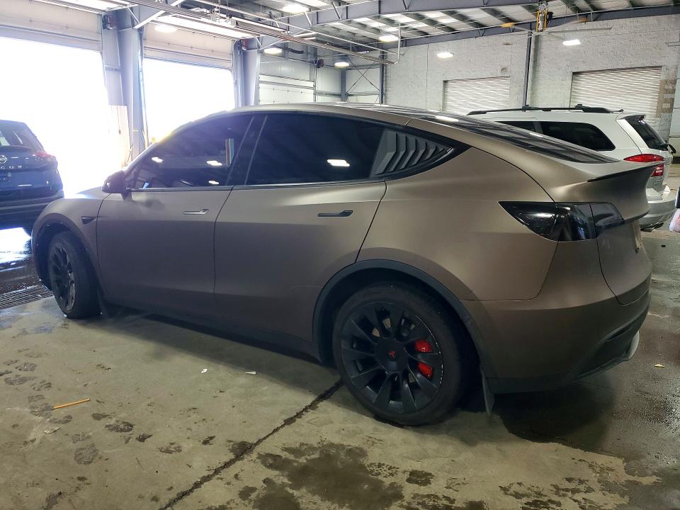 Photo 2 from auction – 2024 TESLA MODEL Y with VIN 7SAYGDEE2RF164989