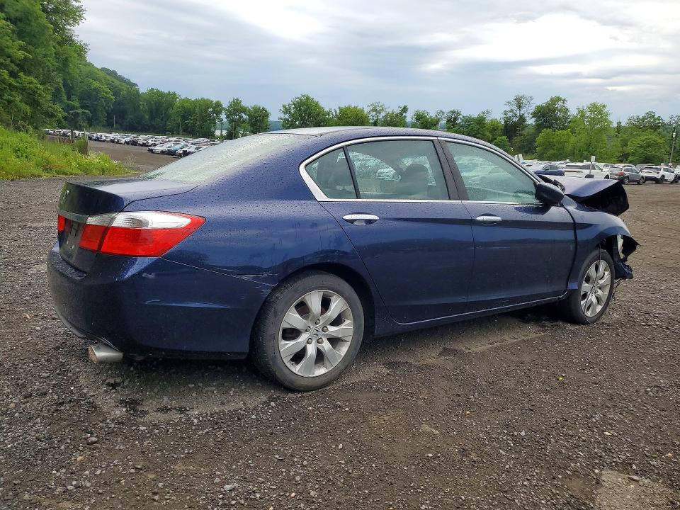 Photo 3 from auction – 2014 HONDA ACCORD with VIN 1HGCR2F30EA202937