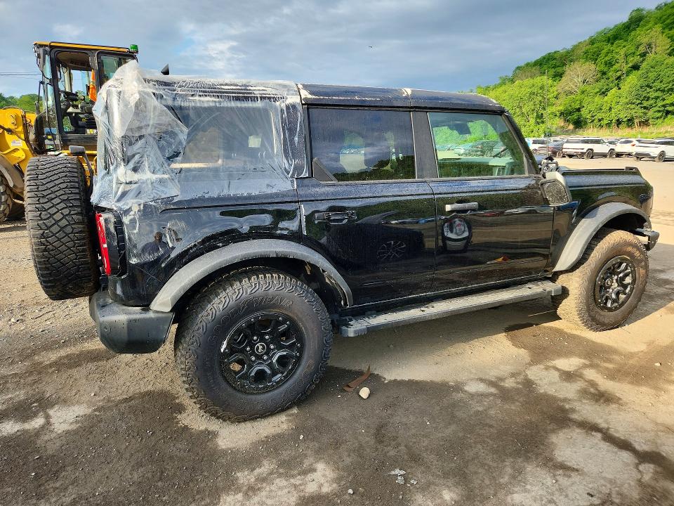 Photo 3 from auction – 2024 FORD BRONCO with VIN 1FMEE2BP2RLB04171