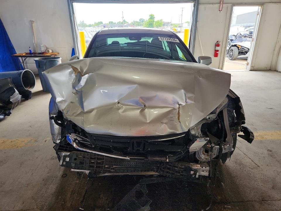 Photo 5 from auction – 2014 HONDA ACCORD with VIN 1HGCR2F89EA126792