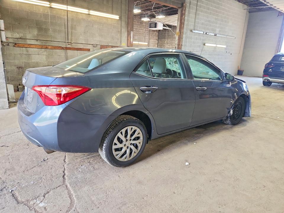 Photo 3 from auction – 2017 TOYOTA COROLLA with VIN 2T1BURHEXHC885679