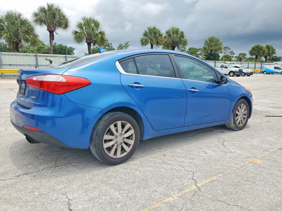Photo 3 from auction – 2014 KIA FORTE with VIN KNAFX4A87E5176729