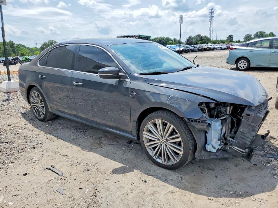 Photo 4 from auction – 2014 VOLKSWAGEN PASSAT with VIN 1VWBT7A32EC082706