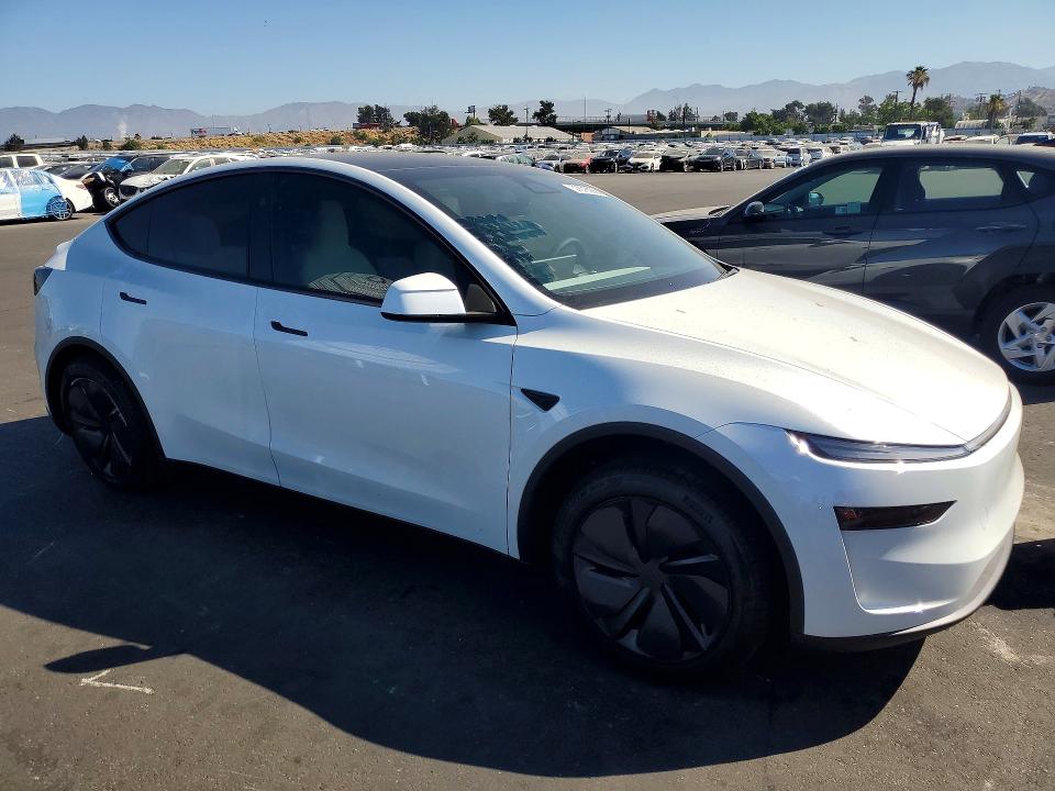 Photo 4 from auction – 2026 TESLA MODEL Y with VIN 7SAYGDED0TF638047