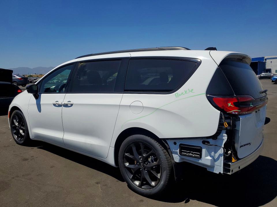 Photo 2 from auction – 2023 CHRYSLER PACIFICA with VIN 2C4RC1GG3PR540207