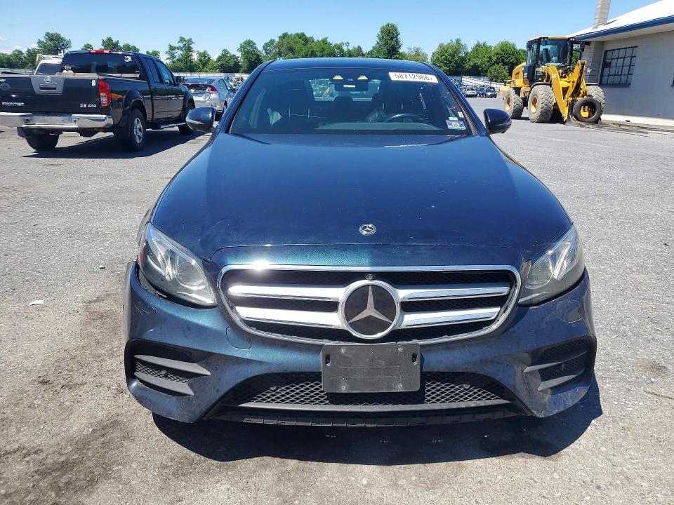 Photo 5 from auction – 2017 MERCEDES-BENZ E with VIN WDDZF4KBXHA025740
