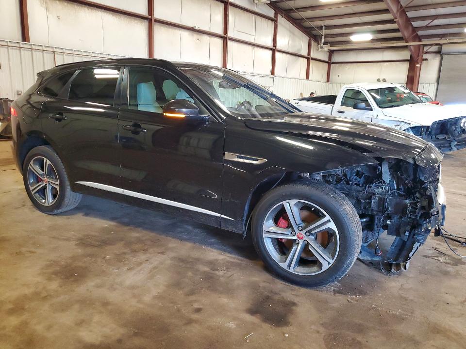 Photo 4 from auction – 2018 JAGUAR F-PACE with VIN SADCM2FV9JA271218