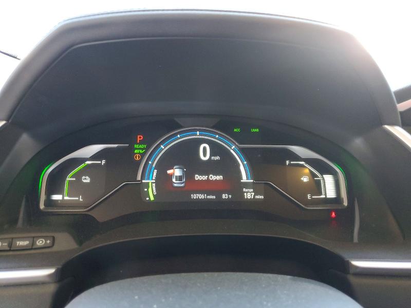 Photo 9 from auction – 2018 HONDA CLARITY with VIN JHMZC5F18JC009233