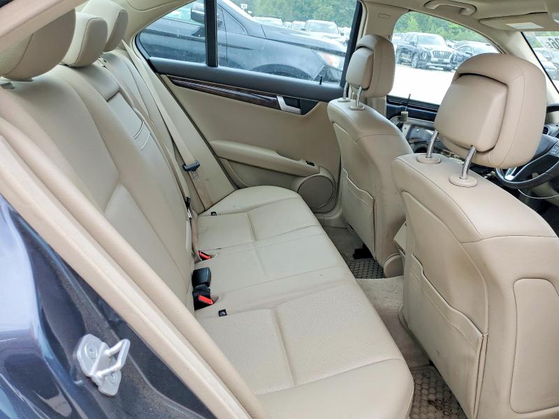 Photo 10 from auction – 2013 MERCEDES-BENZ C with VIN WDDGF8AB2DR286033