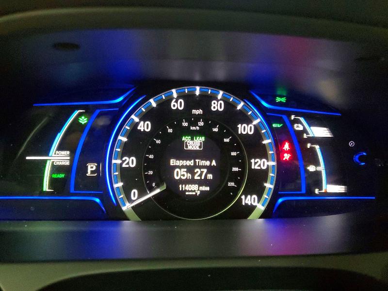 Photo 9 from auction – 2017 HONDA ACCORD with VIN JHMCR6F74HC005852