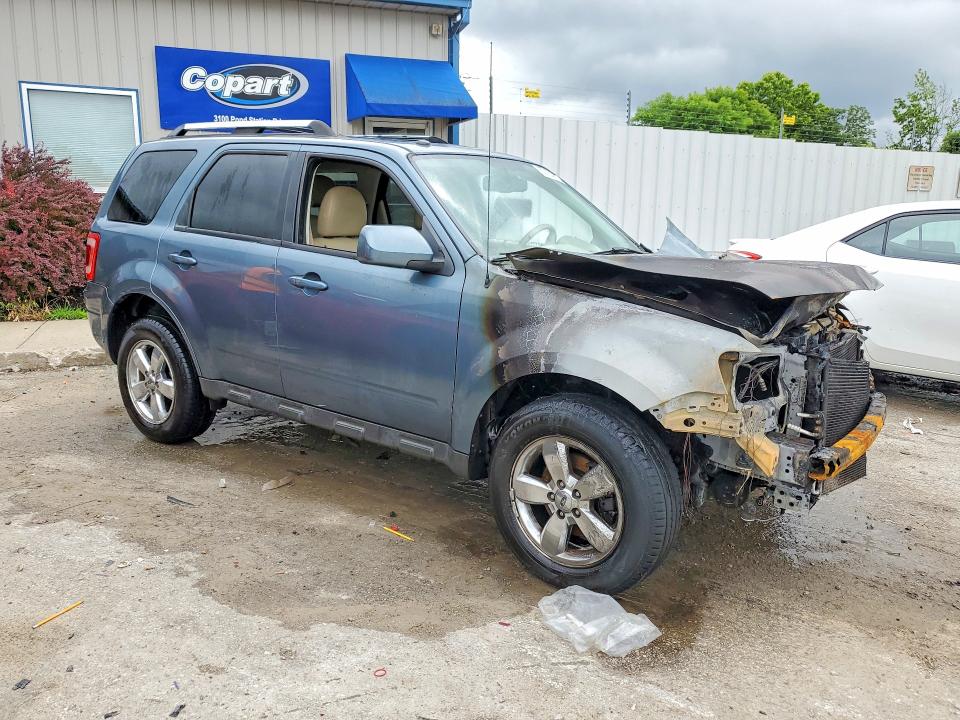 Photo 4 from auction – 2011 FORD ESCAPE with VIN 1FMCU0EG6BKA31487