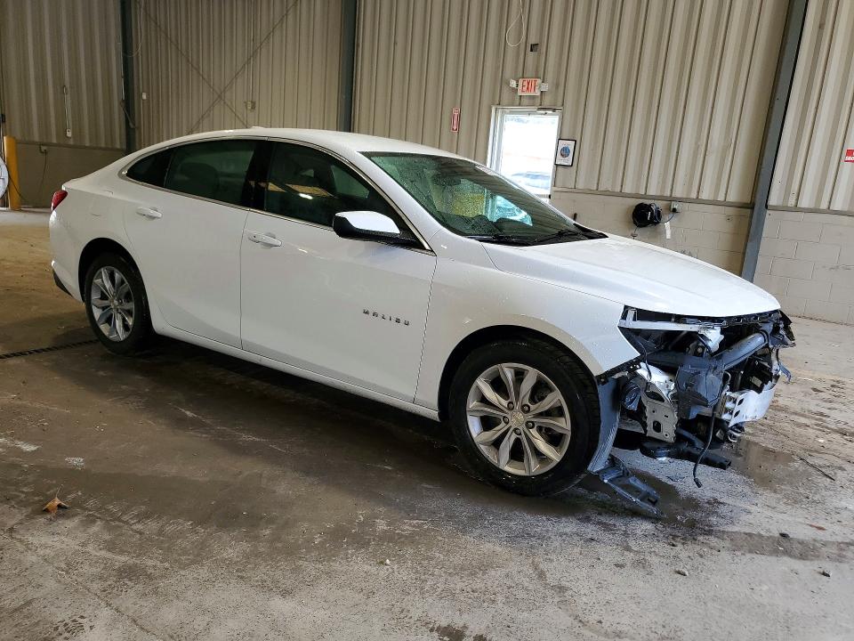 Photo 4 from auction – 2023 CHEVROLET MALIBU with VIN 1G1ZD5ST3PF247903