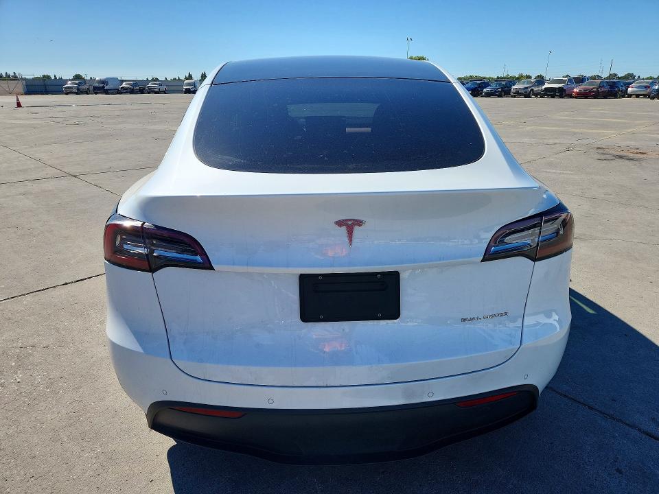 Photo 6 from auction – 2020 TESLA MODEL Y with VIN 5YJYGDEEXLF009403