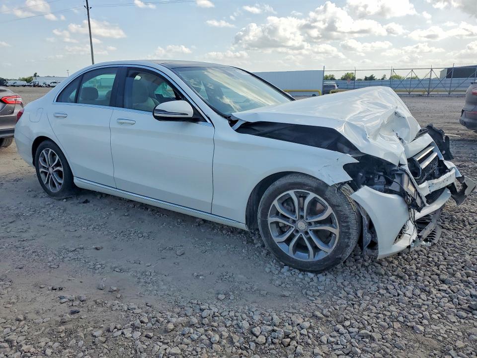 Photo 4 from auction – 2016 MERCEDES-BENZ C with VIN 55SWF4JB1GU160706