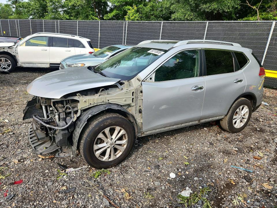 2015 NISSAN ROGUE - Търг №58310836