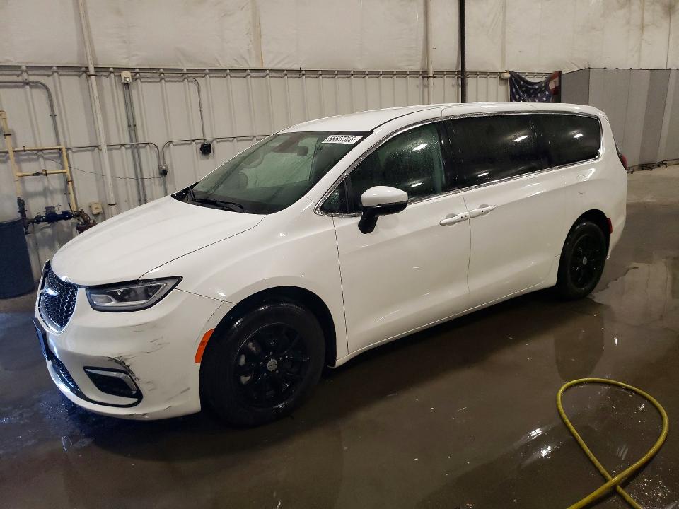 CHRYSLER PACIFICA 2023 with VIN 2C4RC1BG9PR579620 - Photo from auction
