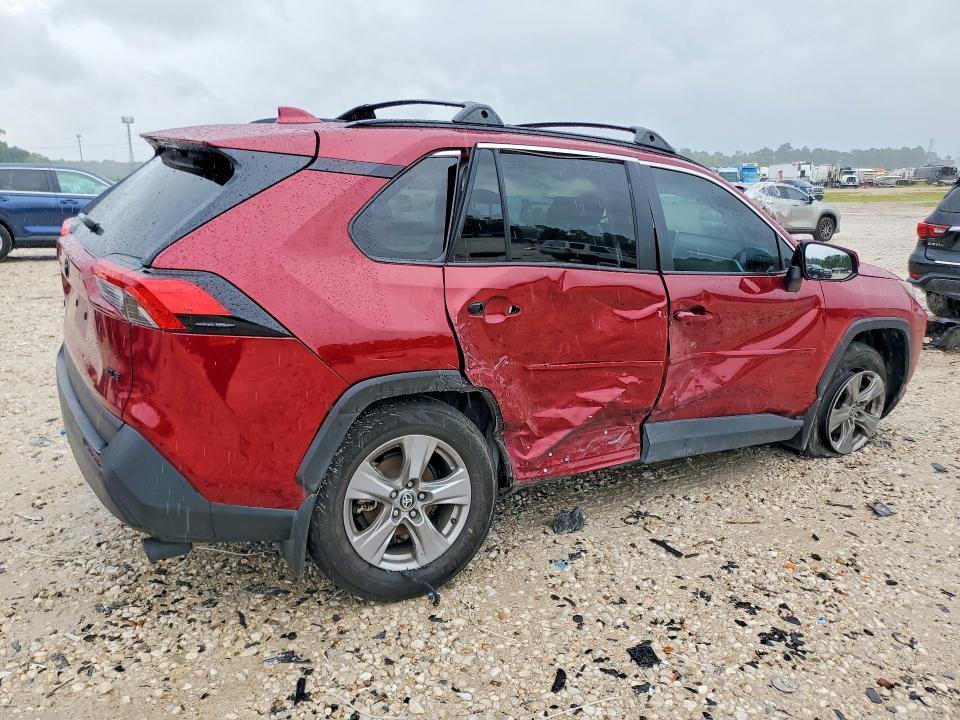 Photo 3 from auction – 2024 TOYOTA RAV4 with VIN 2T3W1RFV4RW353803