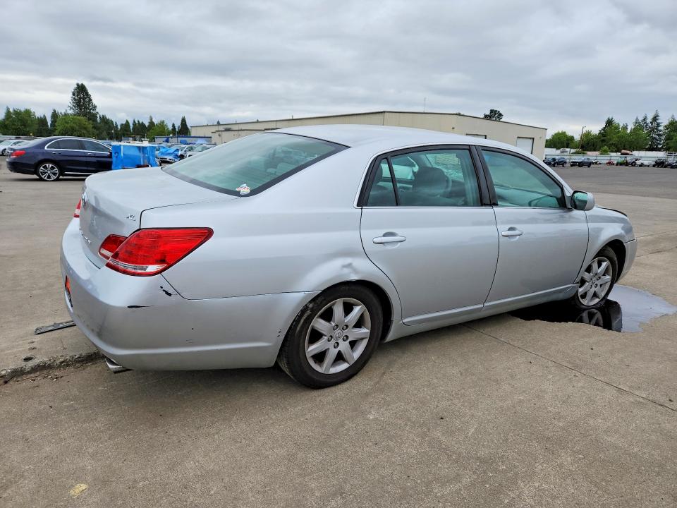 Photo 3 from auction – 2005 TOYOTA AVALON with VIN 4T1BK36B95U015069