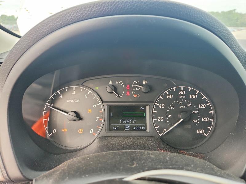 Photo 9 from auction – 2017 NISSAN SENTRA with VIN 3N1AB7AP3HY305502