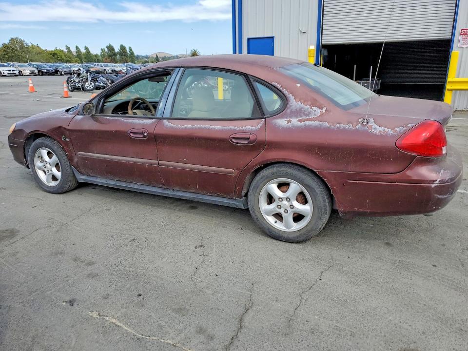 Photo 2 from auction – 2000 FORD TAURUS with VIN 1FAFP5525YG146528