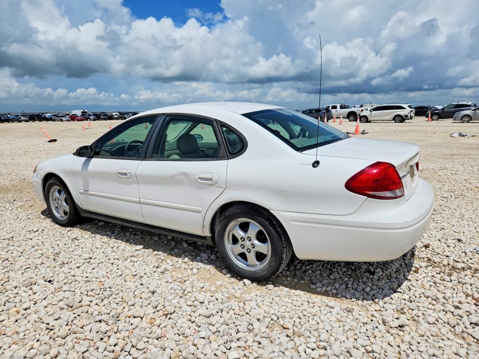 Photo 2 from auction – 2004 FORD TAURUS with VIN 1FAFP55U14A153023