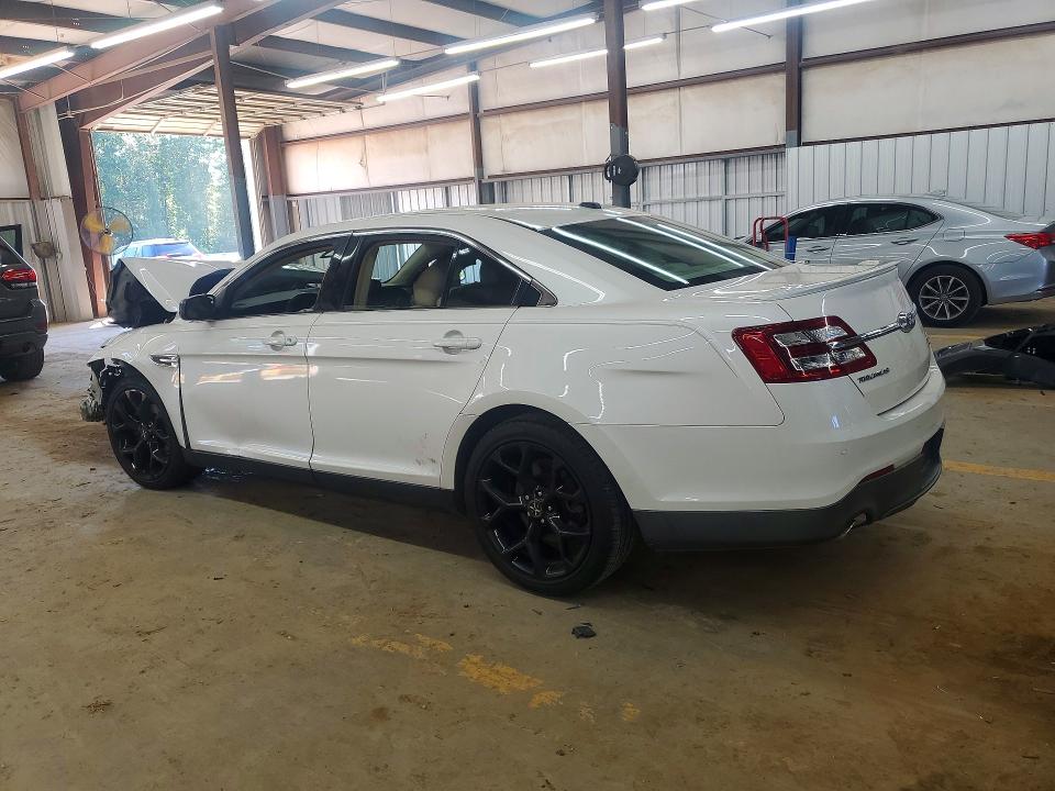 Photo 2 from auction – 2017 FORD TAURUS with VIN 1FAHP2F85HG128542