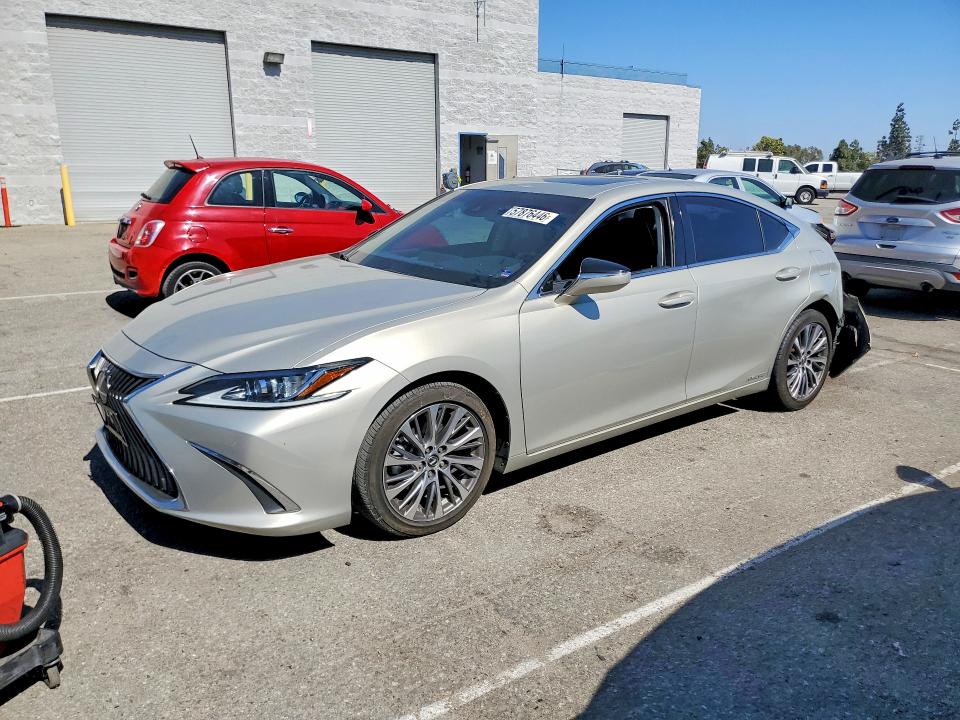 LEXUS ES 2020 with VIN 58AD21B15LU011276 - Photo from auction