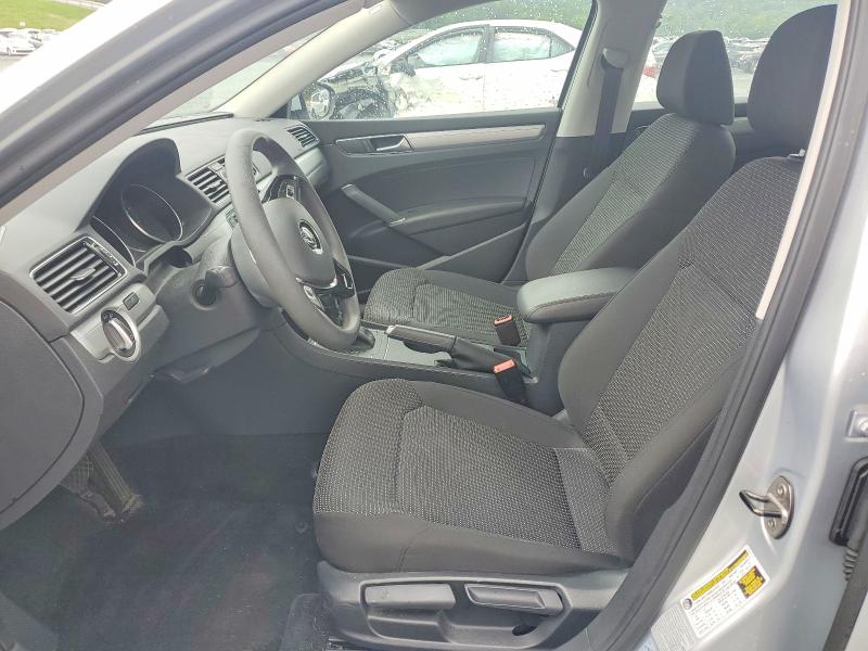 Photo 7 from auction – 2017 VOLKSWAGEN PASSAT with VIN 1VWAT7A34HC058567