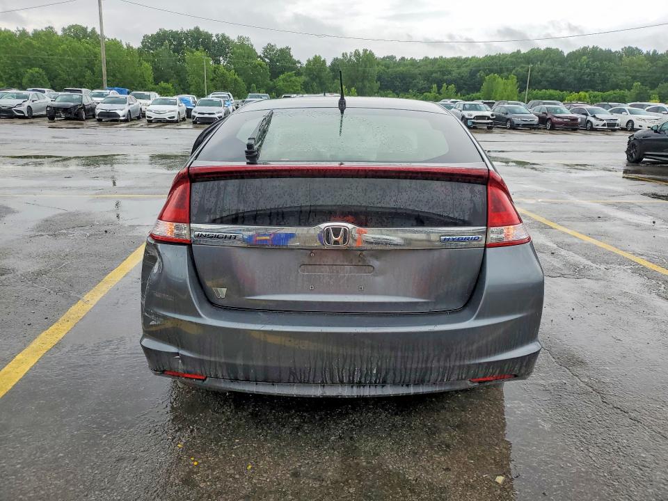 Photo 6 from auction – 2013 HONDA INSIGHT with VIN JHMZE2H70DS002605