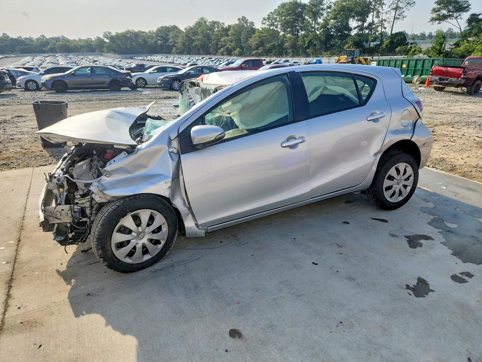 Photo 1 from auction – 2014 TOYOTA PRIUS C with VIN JTDKDTB38E1071342