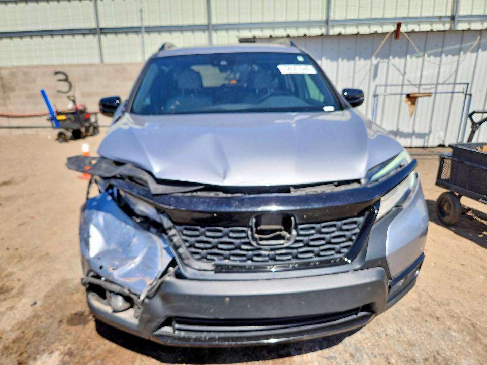 Photo 5 from auction – 2019 HONDA PASSPORT with VIN 5FNYF8H01KB014899