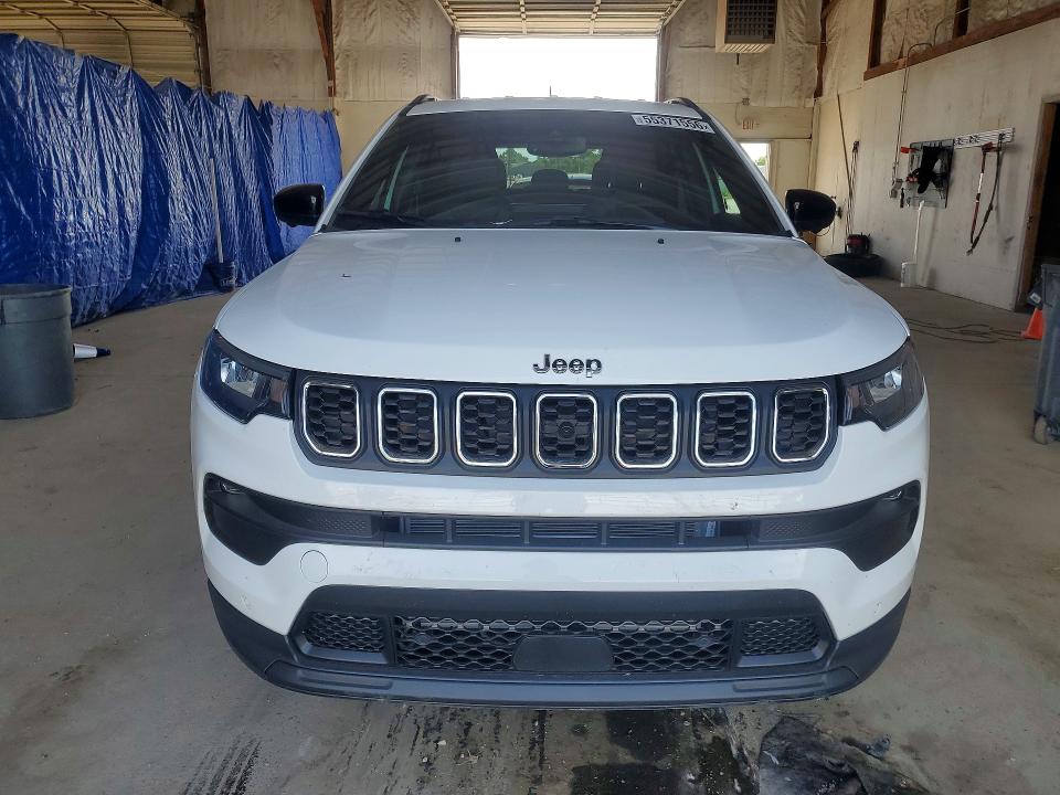 Photo 5 from auction – 2024 JEEP COMPASS with VIN 3C4NJDBN9RT104179