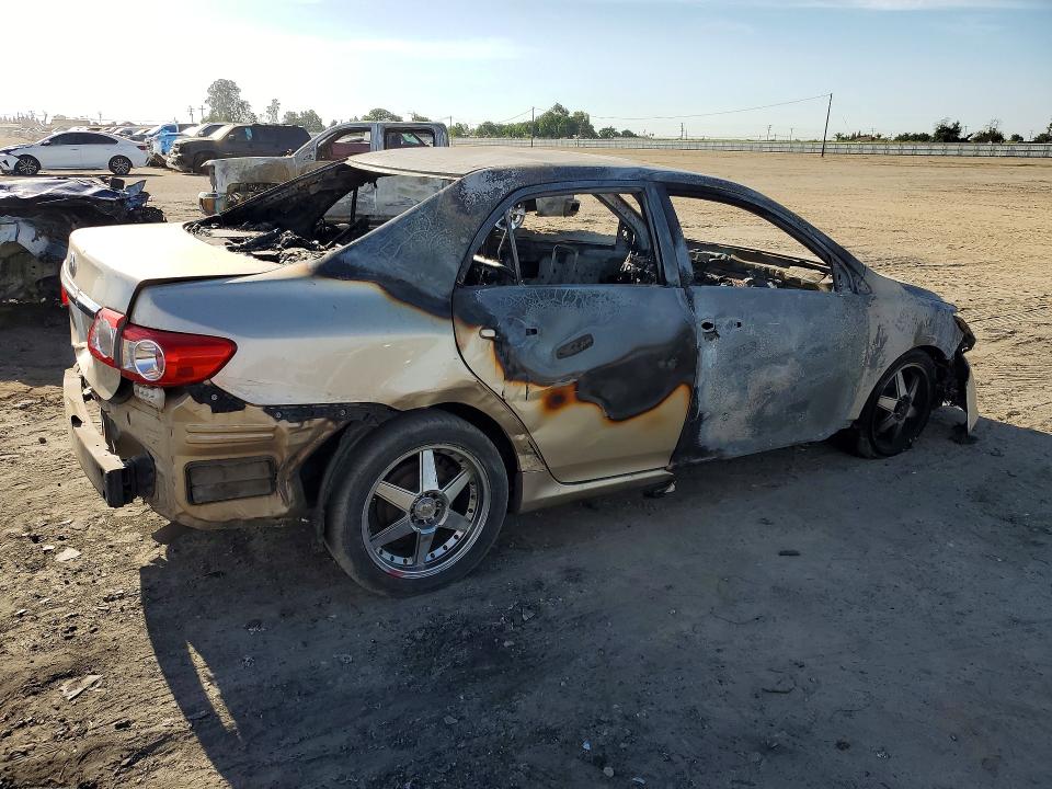 Photo 3 from auction – 2013 TOYOTA COROLLA with VIN 5YFBU4EE5DP162033