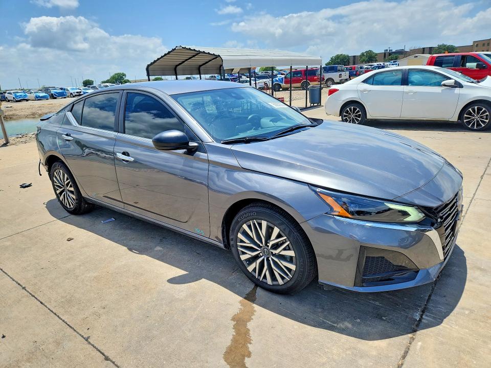 Photo 4 from auction – 2025 NISSAN ALTIMA with VIN 1N4BL4DV7SN409203