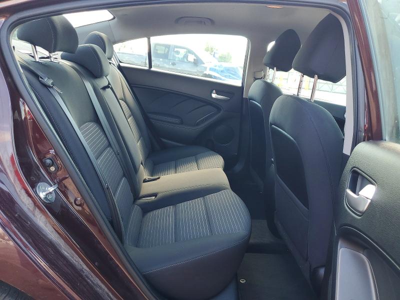 Photo 10 from auction – 2018 KIA FORTE with VIN 3KPFL4A77JE263079