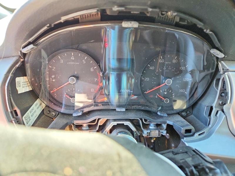 Photo 9 from auction – 2019 KIA RIO with VIN 3KPA24AB0KE221582