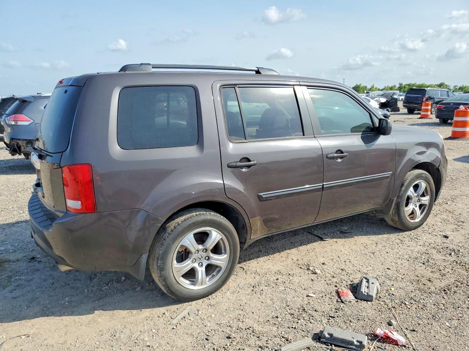 Photo 3 from auction – 2012 HONDA PILOT with VIN 5FNYF3H52CB043084