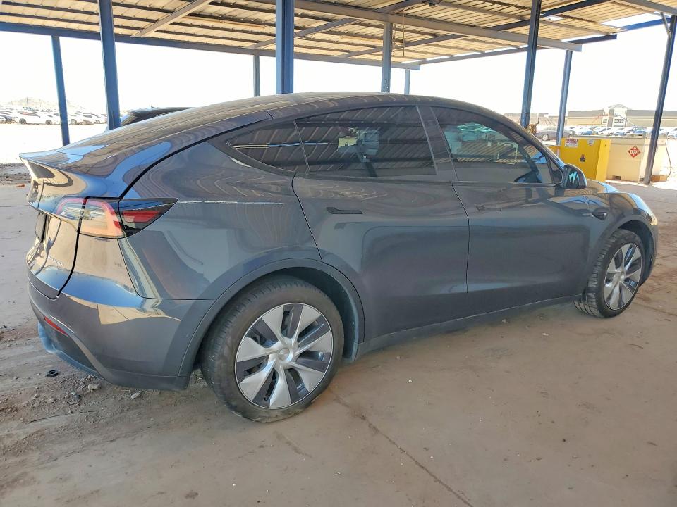 Photo 3 from auction – 2022 TESLA MODEL Y with VIN 7SAYGDEE9NA015423