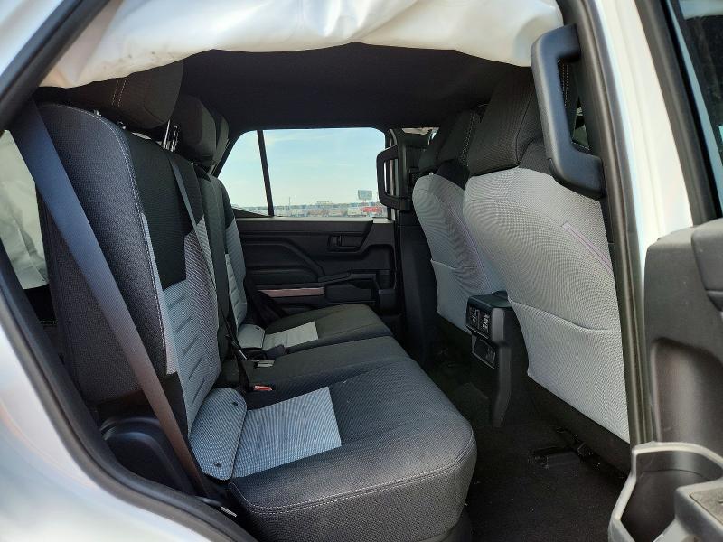 Photo 11 from auction – 2026 TOYOTA 4RUNNER with VIN JTEVB5BR9T5034398