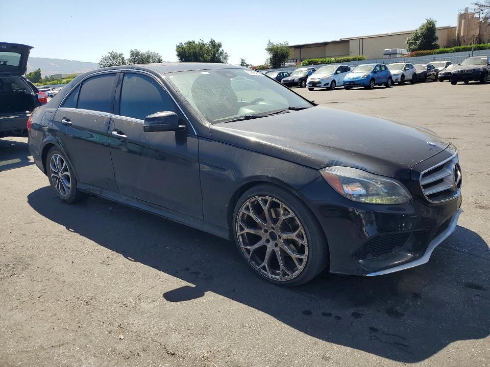 Photo 4 from auction – 2015 MERCEDES-BENZ E with VIN WDDHF5KB5FB083344