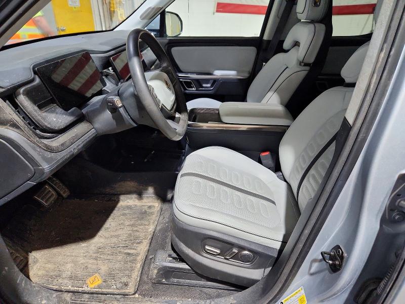 Photo 7 from auction – 2024 RIVIAN R1T with VIN 7FCTGCAA1RN030863