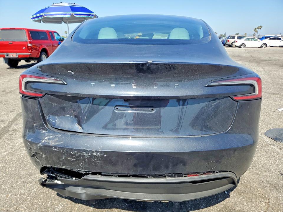 Снимка 6 от търг – 2025 TESLA MODEL 3 с VIN 5YJ3E1EA2SF029476