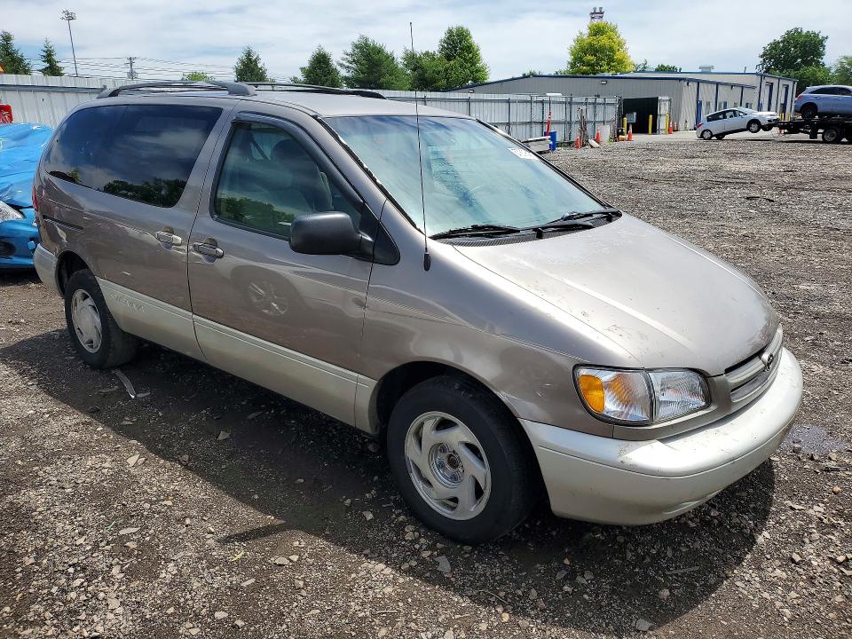 Photo 4 from auction – 1998 TOYOTA SIENNA with VIN 4T3ZF13C6WU057115