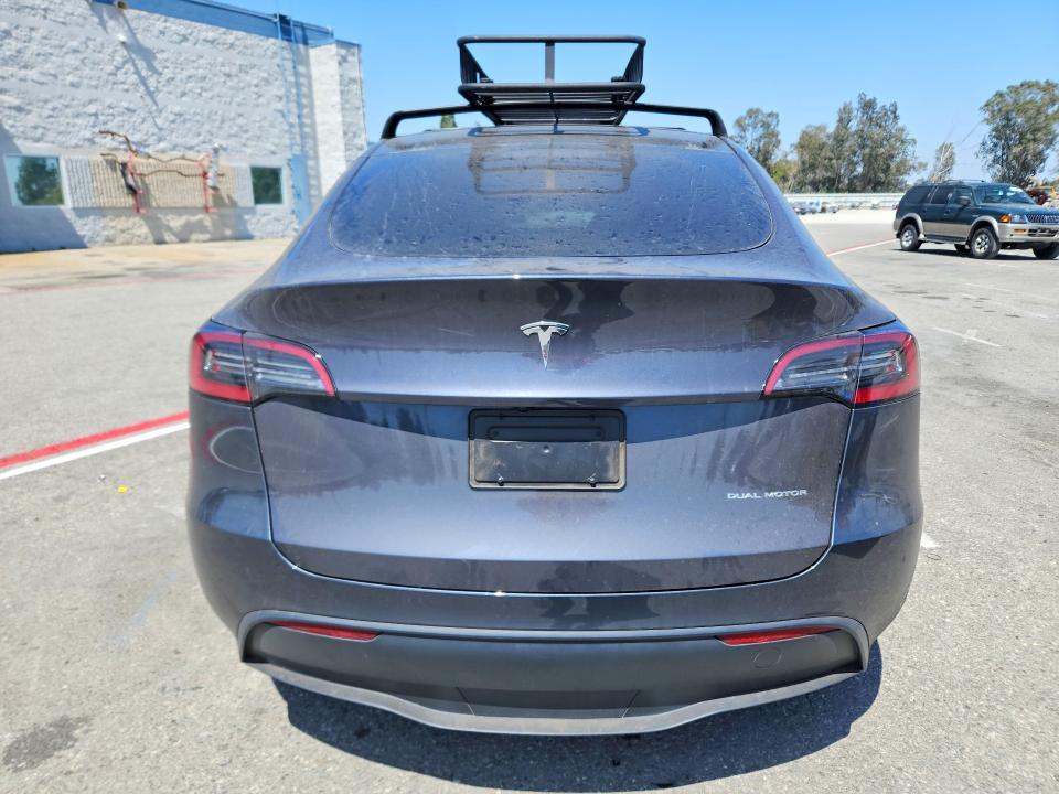 Photo 6 from auction – 2023 TESLA MODEL Y with VIN 7SAYGAEE3PF905534